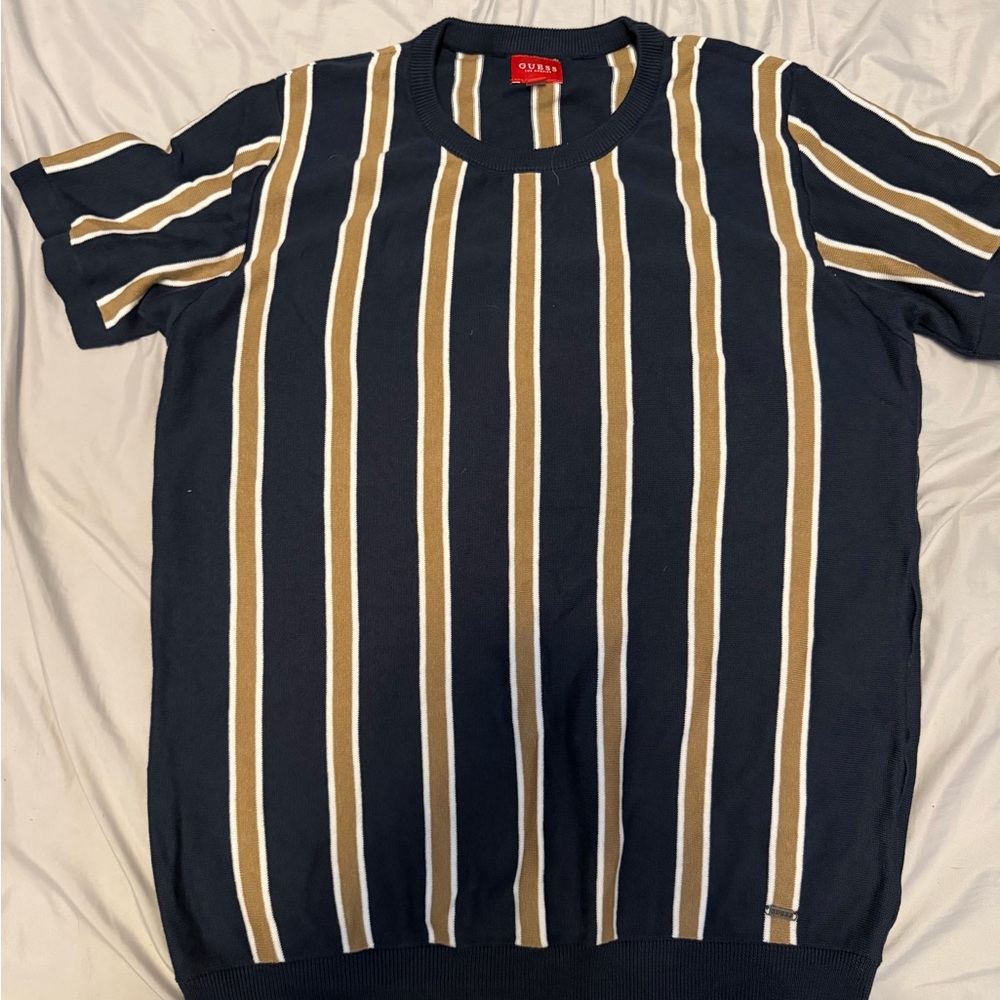 Guess Men’s sweater knit shirt